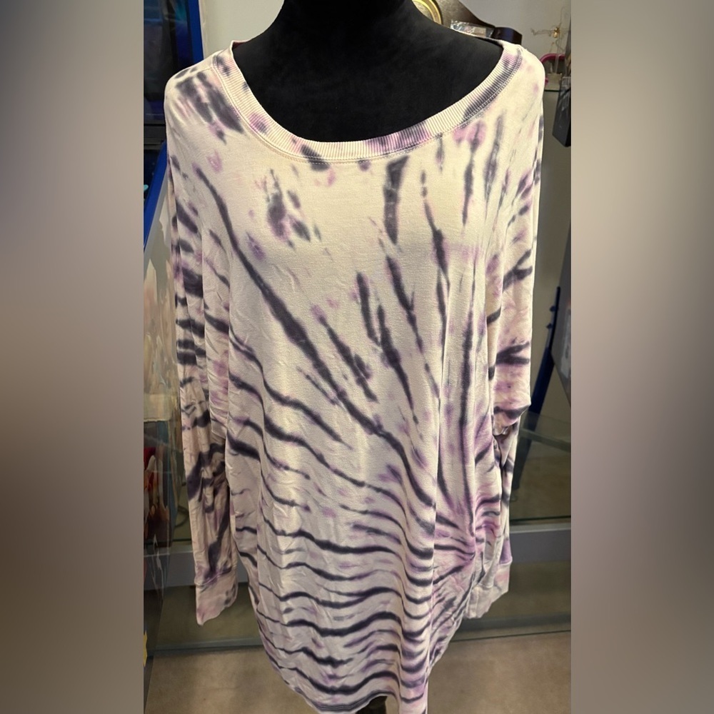 Torrid super soft knit shirt 1 tie dye plus size xxl comfy